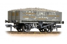 Bachmann Branchline 37-040 5 Plank Wagon Steel Floor ICI (Lime) With Load - Weathered