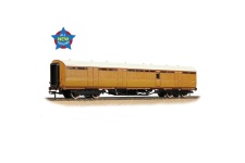 bachmann-branchline-34-360a-thompson-full-brake-coach-lner-teak-oo-gauge
