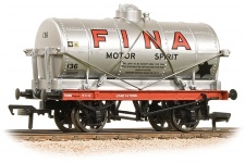 Bachmann Branchline 37-680A 14 Ton Tank Wagon with Large Filler 'Fina' Silver