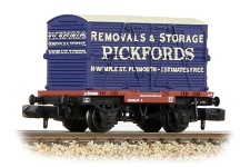 bachmann_graham_farish_377-330_conflat_wagon_br_bauxite_with_pickfords_bd_container_n_gauge