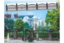 busch-6016-ornamental-fence-with-brick-pillars