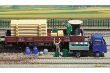 Busch 1132 Freight Goods HO / OO Gauge Plastic Kit