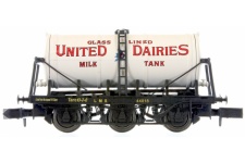 Dapol 2F-031-020 6 Wheel Milk Tank United Dairies No. 44018