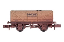 dapol-2f-071-091-7-plank-d-day-80th-anniversary-weathered-n-gauge