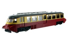 Dapol 4D-011-008 Streamlined Railcar BR Lined Carmine/Cream W8 (DCC-Fitted)