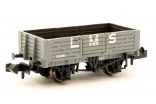 Graham Farish 377-064 5 Plank Wagon Wooden Floor LMS With Load