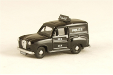 pocketbond-classix-em76660-austin-a30-van-in-police-dog-van-livery