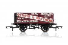 Hornby R6876 7 Plank Wagon, George & Matthews