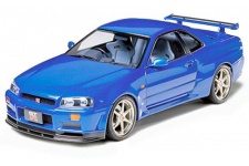 Tamiya 24210 Nissan Skyline GT-R34 V-Spec Front Nearside