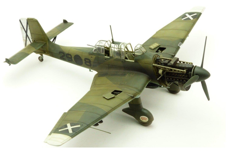 Airfix A07114 Junkers JU87B-1 STUKA 1:48 Scale Model Aircraft Kit assembled v2
