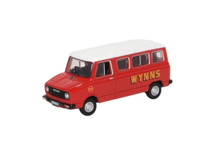 Oxford Diecast 76SHP006 Sherpa Minibus Wynns