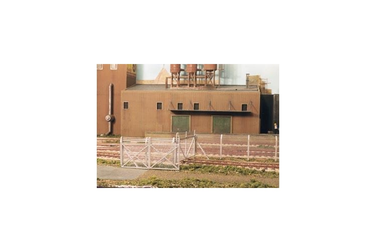 Ratio 436 Chainlink Security Fencing, Posts And Gates assembled