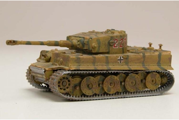 Airfix A01308 Tiger I Tank Model Kit Picture 3
