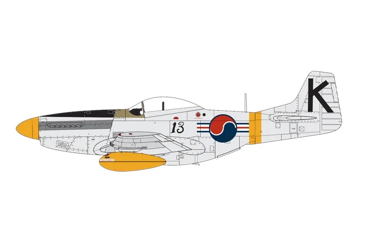 Airfix A02047A North American F-51D Mustang Scheme B