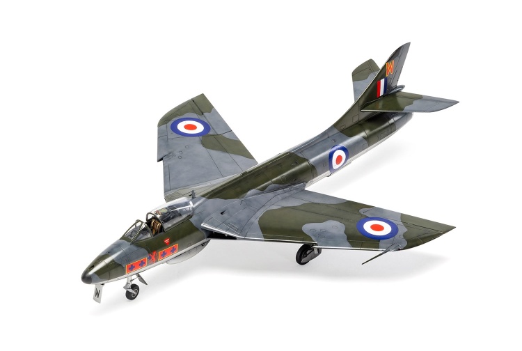 Airfix A09185 Hawker Hunter F.6 Front Left Above