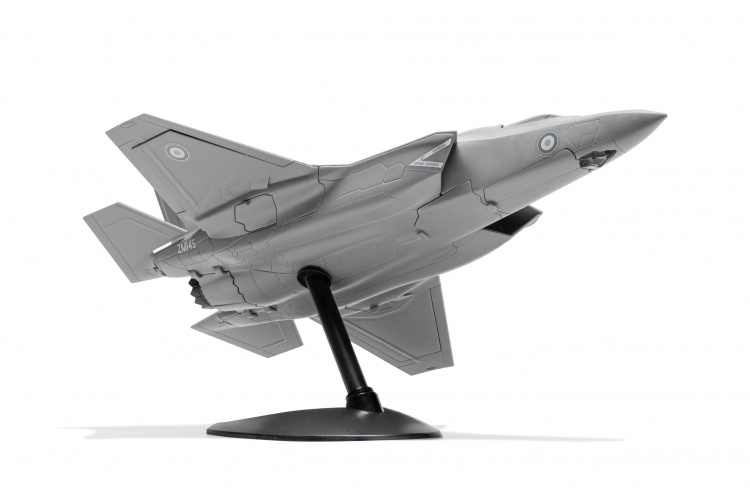Airfix J6040 Quickbuild F-35 Lightening Model Aircraft Kit Front Right Underside