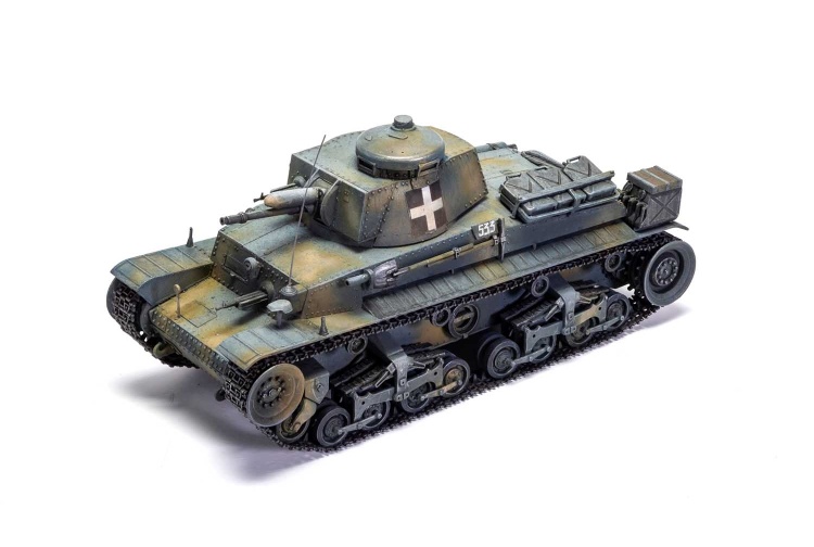 Airfix A1362 German Light Tank Pz.Kpfw.35(t) assembled model2