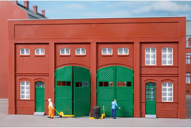 Auhagen 80529 2 Red Brick Walls With 2 Roller Doors And 2 Gates