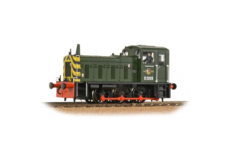 Bachmann 31-361B D2028 BR Green With Wasp Stripes Diesel Shunter Locomotive Front Left