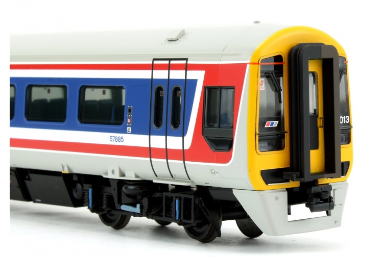 Bachmann 31-520 Class 159 3-Car DMU 159013 BR Network SouthEast Revised Picture 6