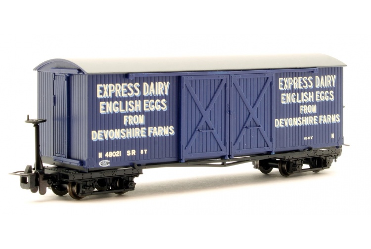 Bachmann Narrow Gauge 393-029 Bogie Covered Goods Wagon Express Dairy Company Blue