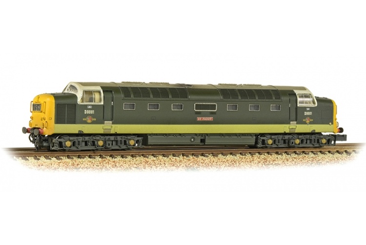 Graham Farish 371-289 Class 55 D9001 'St. Paddy' BR Two-Tone Green