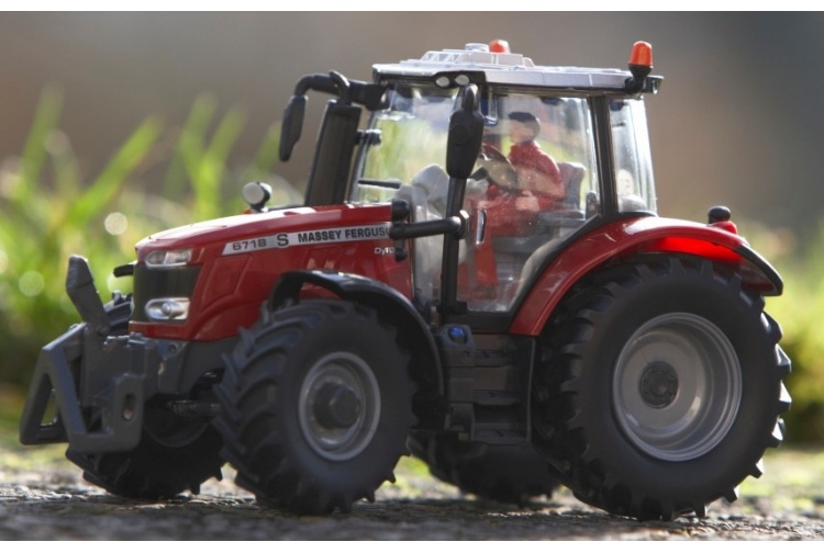 Britains Farm Toys 43235 Massey Ferguson 6718S Tractor Example 1