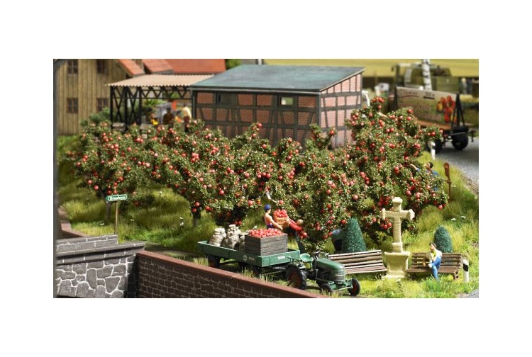 Busch 6620 Apple Orchard And Accessories Example Layout