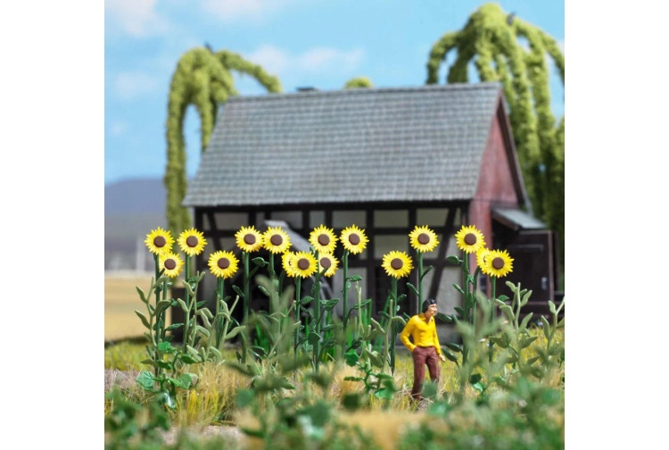 Busch 1261 Giant Sun Flowers (Pack of 18) OO / HO Scale Plastic Kit