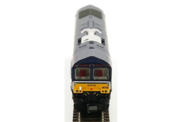 Dapol 2D-007-014D Class 66 780 GBRf Cemex (DCC-Fitted) Front
