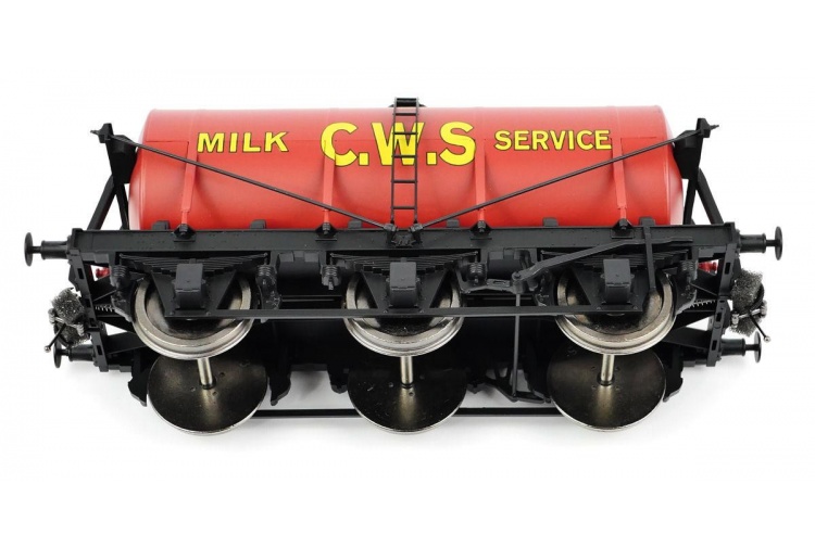 Dapol 7F-031-002 6 Wheel Milk Tanker CWS Red Bottom