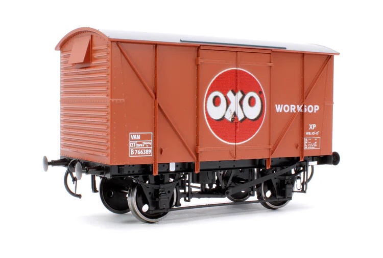 dapol-7f-056-030-br-standard-plywood-van-oxo-o-gauge