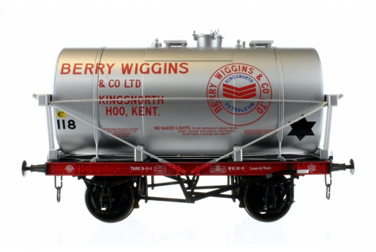 Dapol 7F-058-007 14T Tank Wagon Class A Berry Wiggins 118
