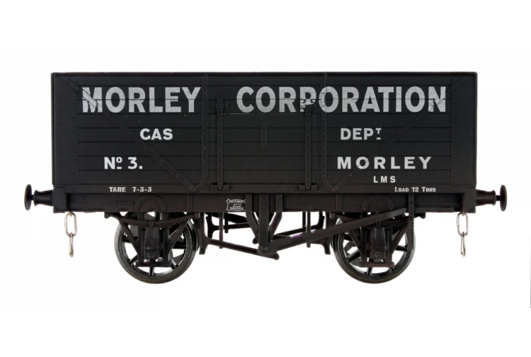 dapol-7f-080-032w-o-gauge-morley-corp-no-3-8-plank-open-wagon-weathered