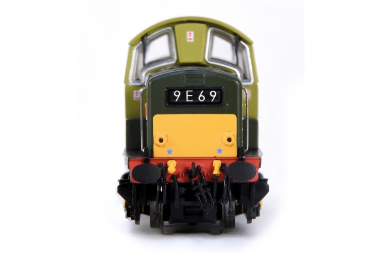 EFE Rail E84501 Class 17 D8585 BR Green (Small Yellow Panels) Rear