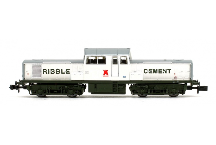 EFE Rail E84507 Class 17 Ribble Cement White & Green Side