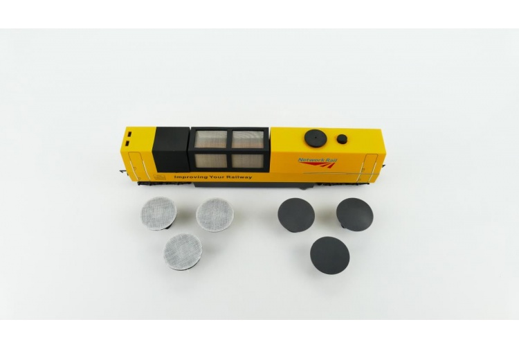 gaugemaster-gm4210101-network-rail-track-cleaning-vehicle-with-pads