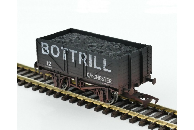 Gaugemaster GM4410212 7 Plank Wagon Botrill Weathered Front Left