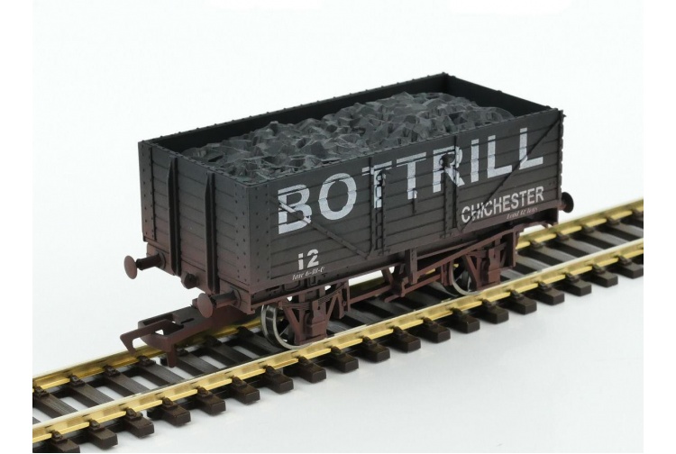 Gaugemaster GM4410212 7 Plank Wagon Botrill Weathered Front Right