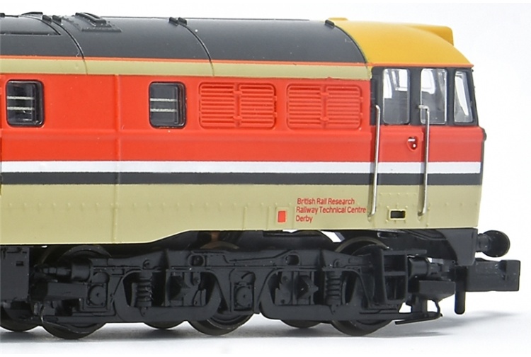 Graham Farish 371-113 Class 31/1 97204 BR RTC (Revised) Front Right