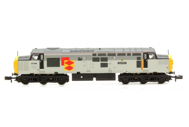 Graham Farish 371-470 Class 37/0 37068 'Grainflow' BR Railfreight Distribution Split Headcode Locomotive Side