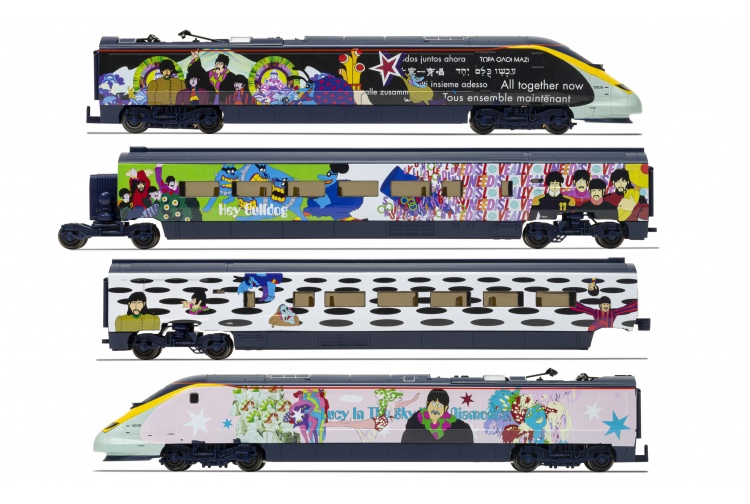Hornby R3829 Eurostar Class 373 Set 3005 And 3006 Yellow Submarine Train Pack Group 2