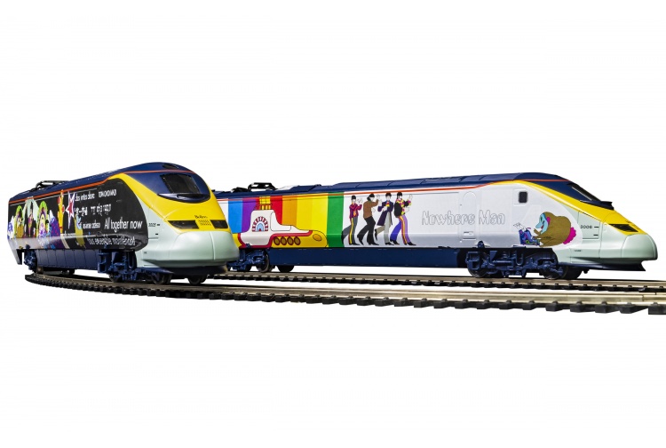Hornby R3829 Eurostar Class 373 Set 3005 And 3006 Yellow Submarine Train Pack Group 4