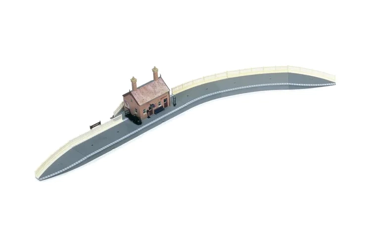 hornby-r8000-country-station-oo-gauge