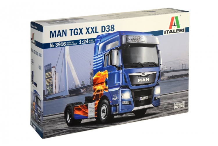 Italeri 3916 MAN TGX XXL D38 Box