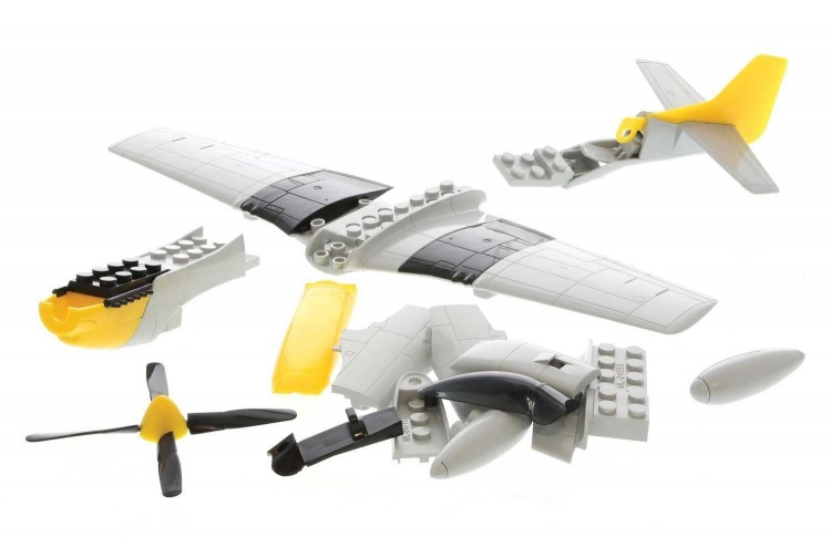 Airfix J6016 Quick Build Mustang P-51D Model Plane Kit parts