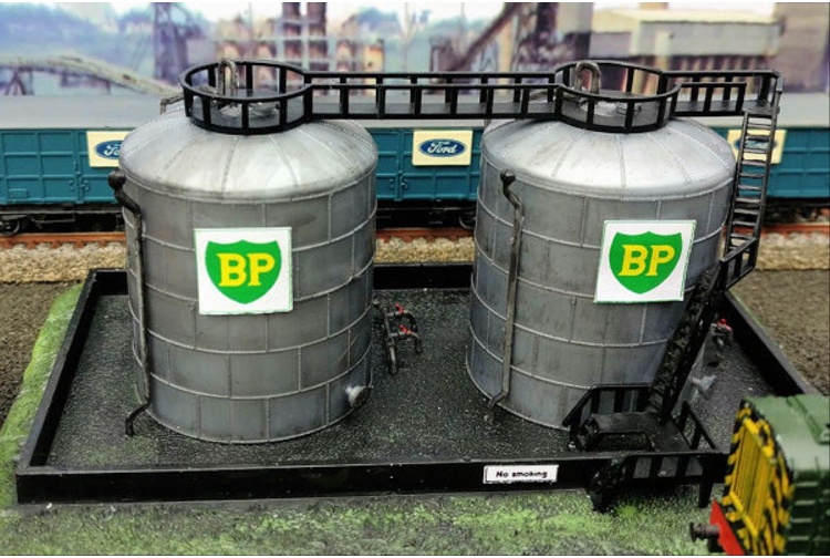 Kestrel Designs KD1009 Oil Storage Tanks (2)