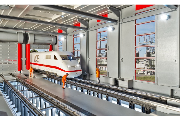Kibri 39256 Modern Maintenance Hanger Example Layout Interior