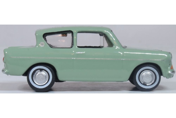 Oxford Diecast 76105010 Ford Anglia Spruce Offside