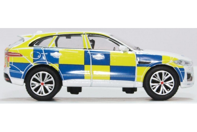 Oxford Diecast 76JFP004 Jaguar F Pace Police Offside